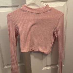 Pink long sleeve crop top
